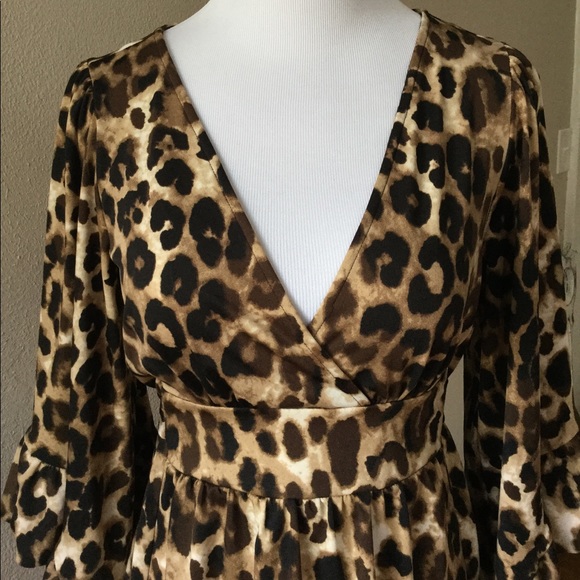 Betsey Johnson Ruffle Sleeve Small Leopard Top - Picture 3 of 7